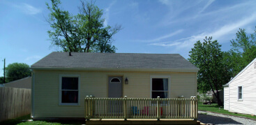 Flat Deck with Railing